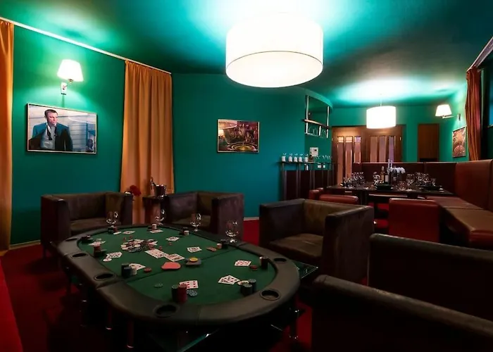Private Casino Royal דירה